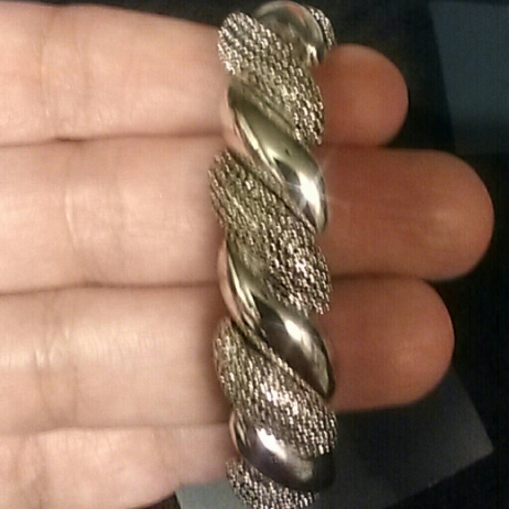 Silver diamond look fashion bracelet